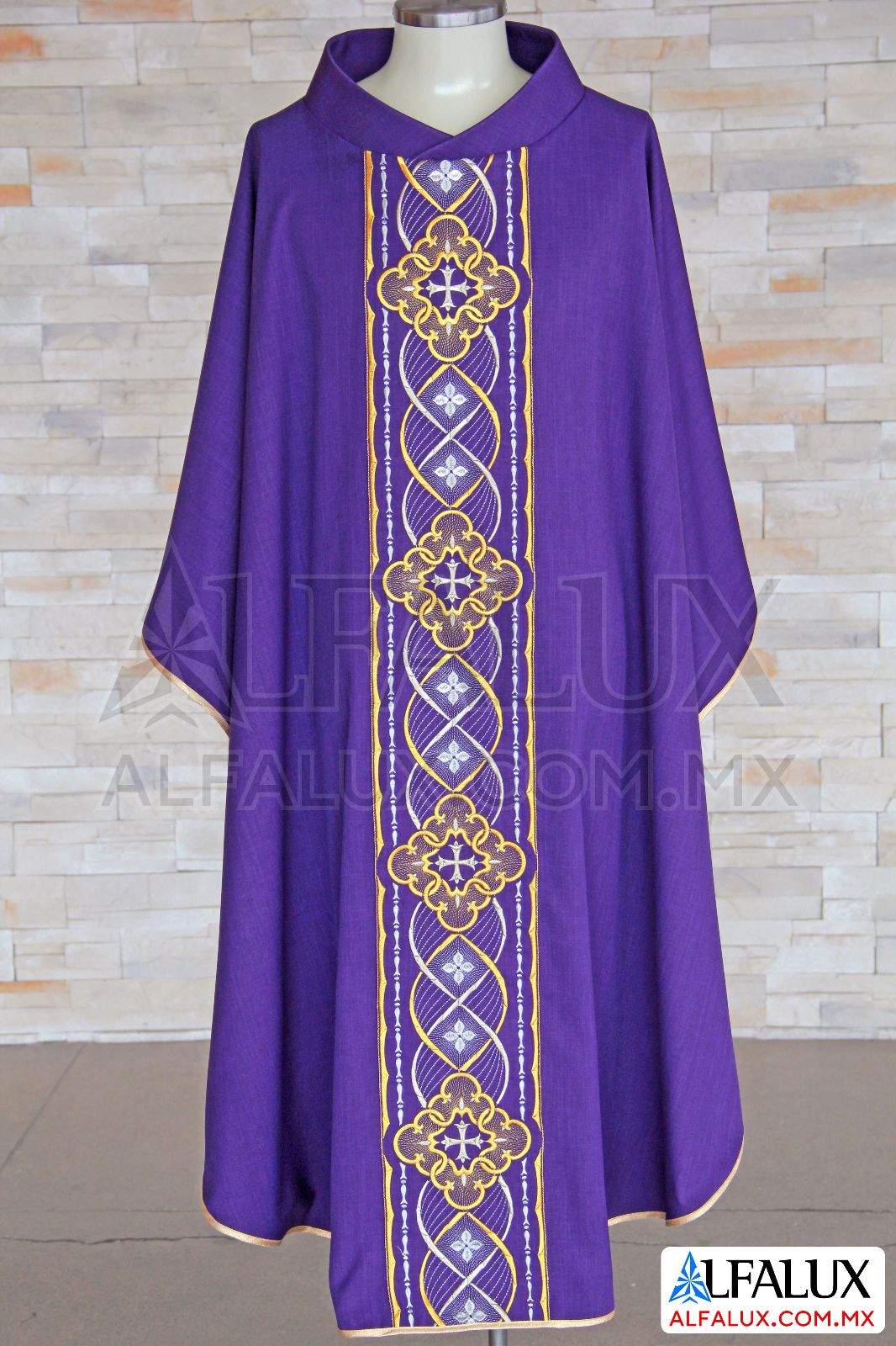 02 ROYAL Casulla Alfalux Morado Central 500 (5)